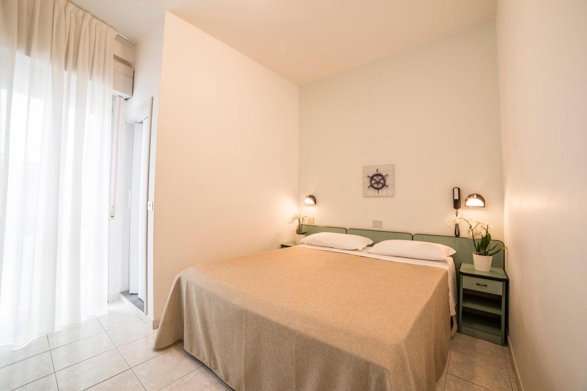 Ambra Hotel Cattolica Esterno foto