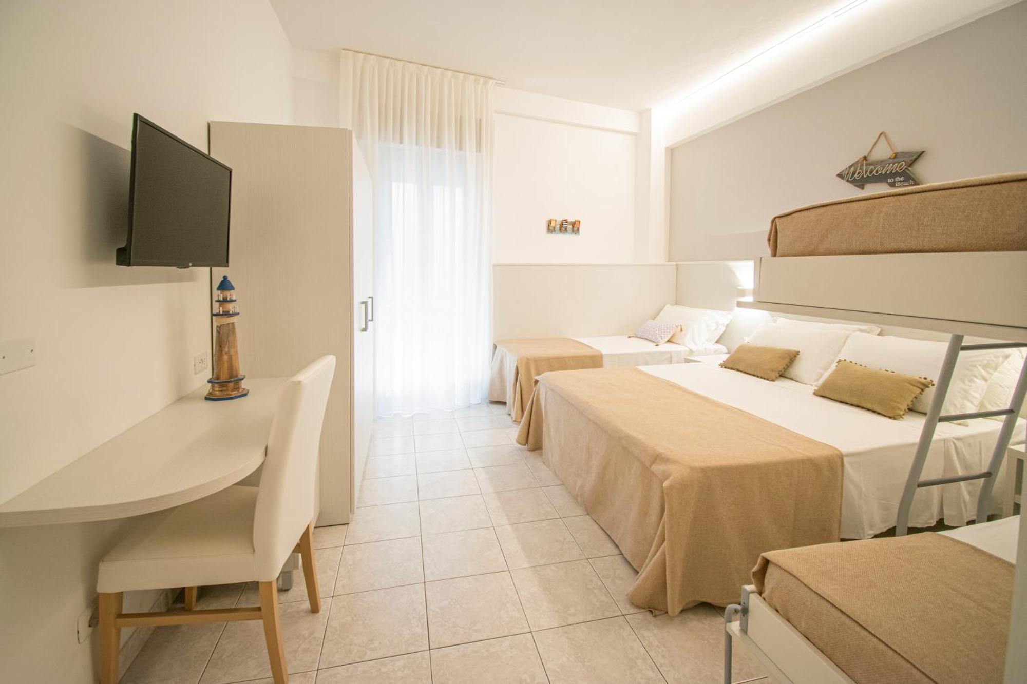 Ambra Hotel Cattolica Esterno foto