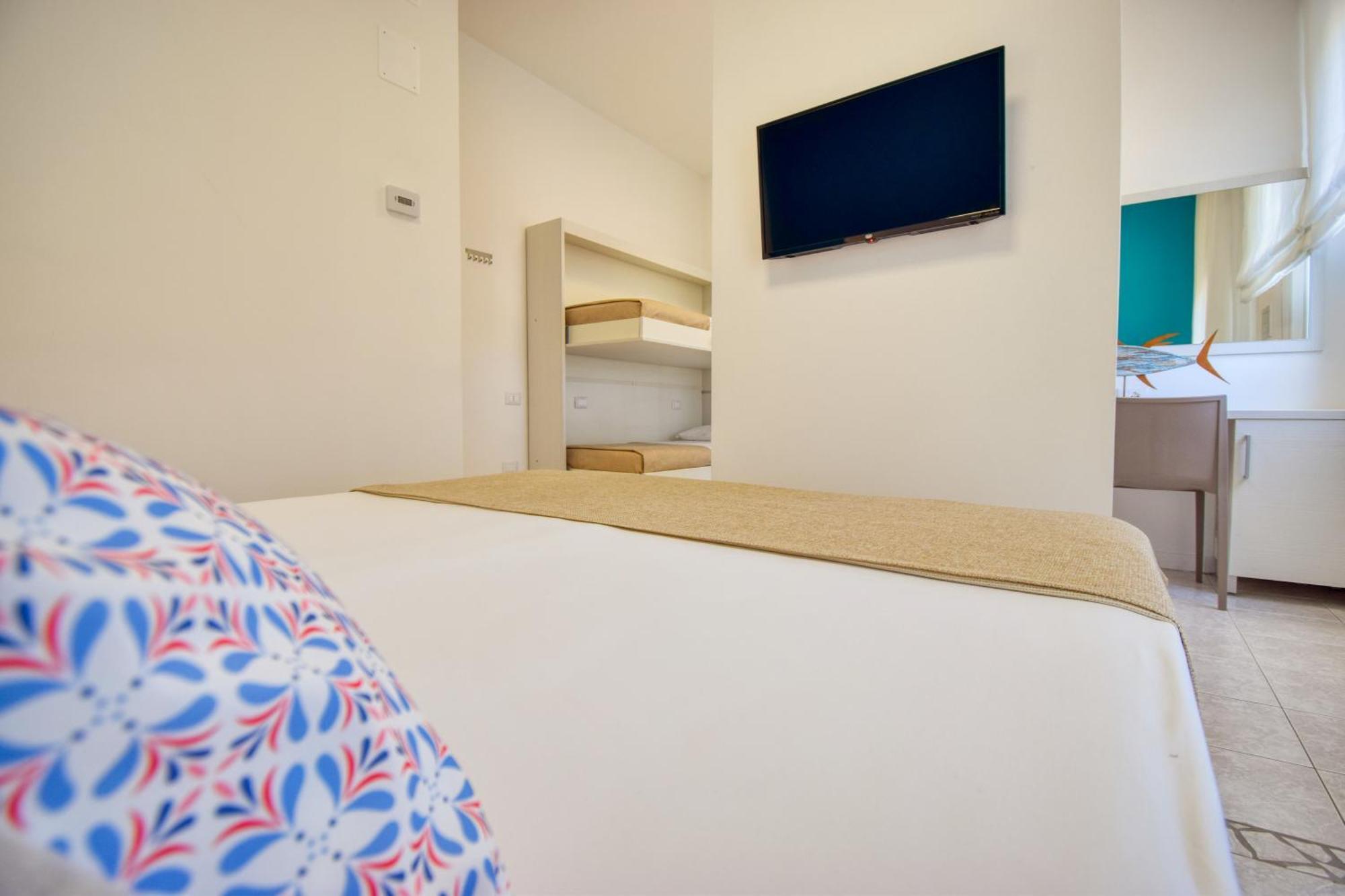 Ambra Hotel Cattolica Esterno foto