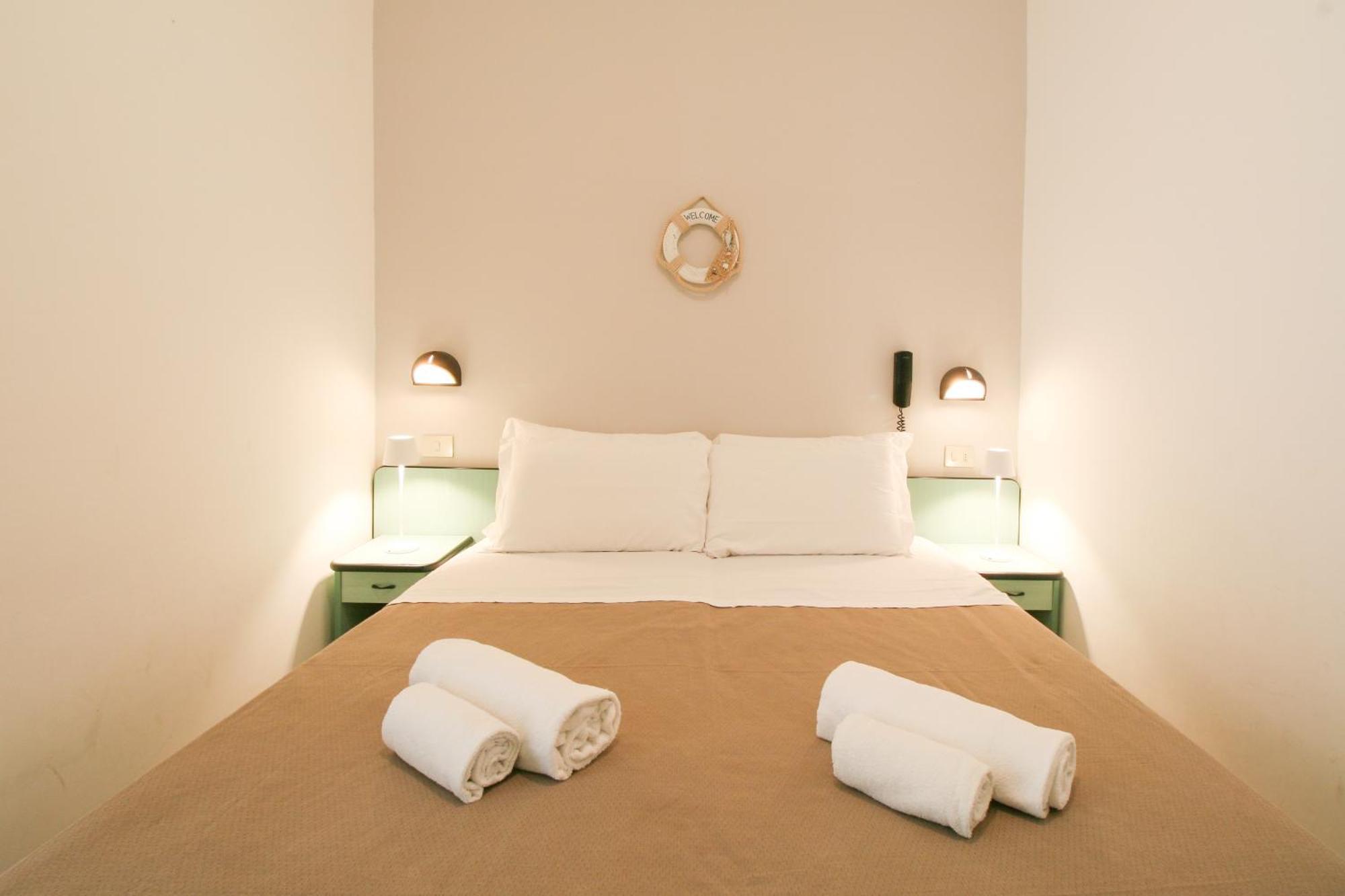 Ambra Hotel Cattolica Esterno foto