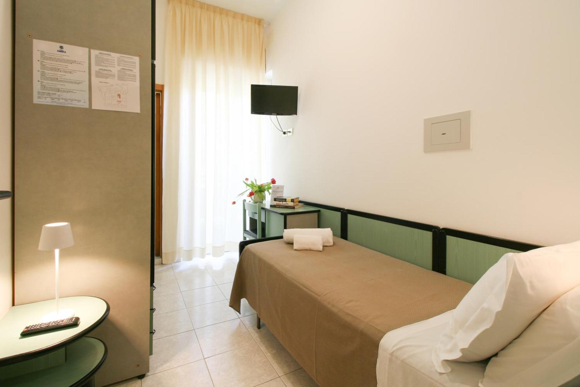 Ambra Hotel Cattolica Esterno foto