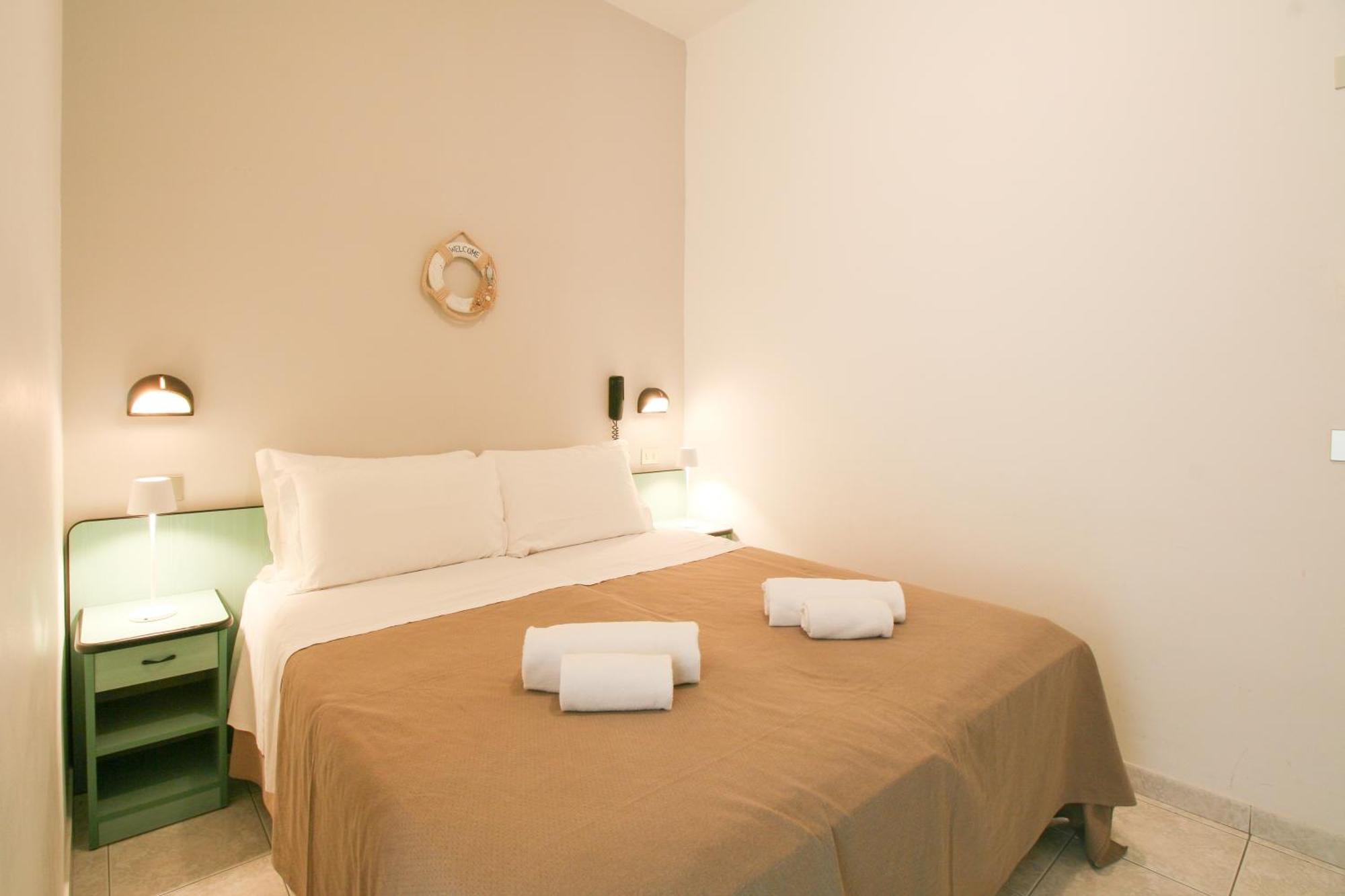 Ambra Hotel Cattolica Esterno foto